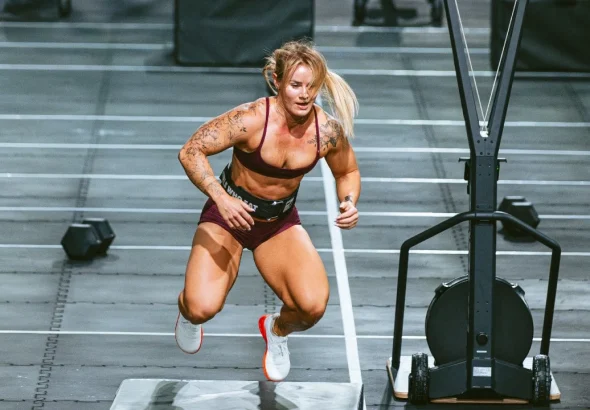 Speegle, Sigmundsdottir et les frères Panchik se retirent de la
